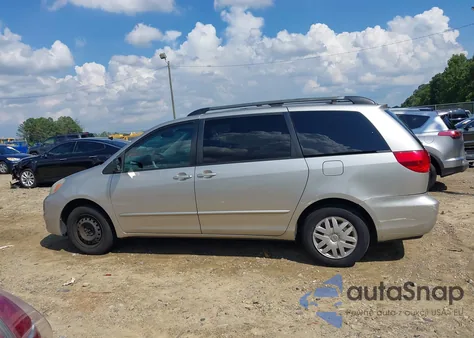 2004 Toyota Sienna Le z USA, uszkodzony, nr VIN 5TDZA23C74S130513